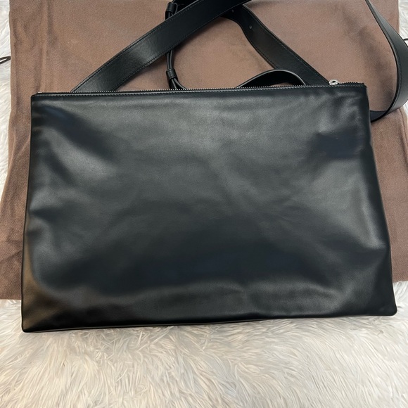 Bottega Veneta Maxi Intrecciato Triple Zip Messenger Bag - Picture 8 of 14